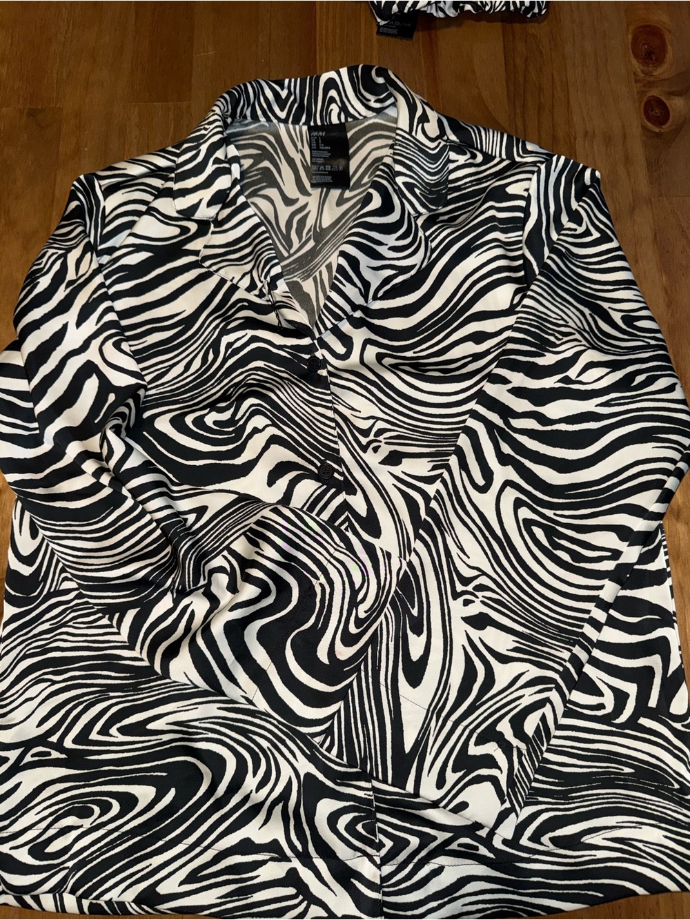 H&M Black & White Zebra-Print silk Pajama set